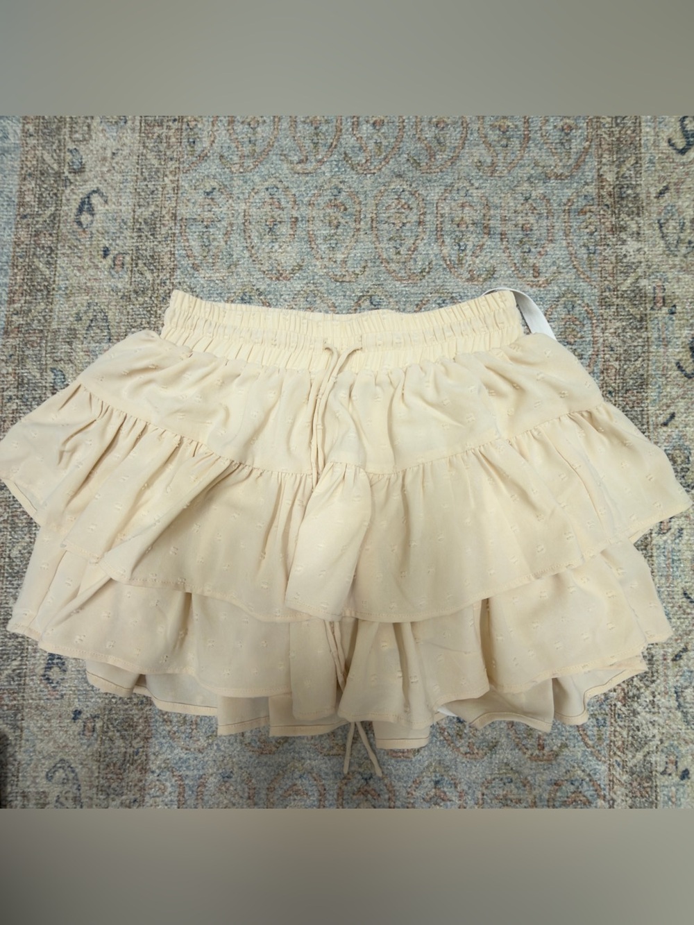 NWT Lucy in the Sky Cream Tiered Ruffle Mini Skirt size medium